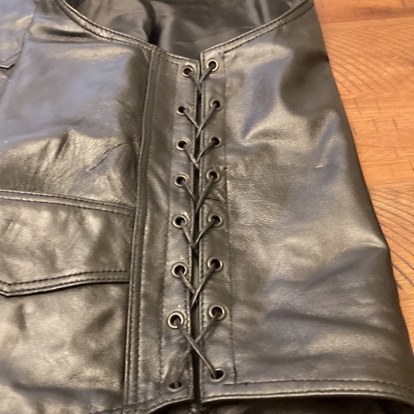 Leather Bikers Vest - Picture 4 of 7